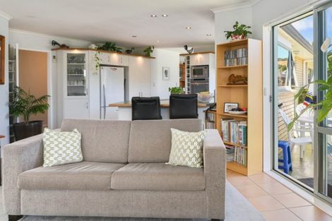 Photo of property in 25 Hoyte Place, Pukehangi, Rotorua, 3015