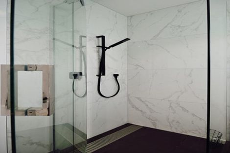 Photo of property in 2/40a Blakeborough Drive, Forrest Hill, Auckland, 0620