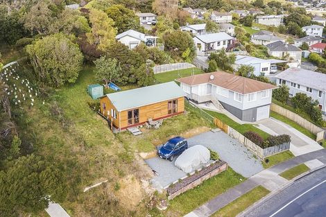 Photo of property in 26 Omapere Street, Waitangirua, Porirua, 5024