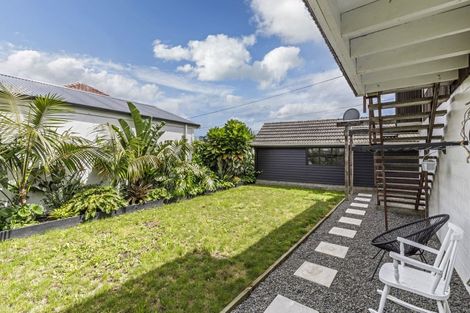 Photo of property in 10a Church Street, Northcote Point, Auckland, 0627