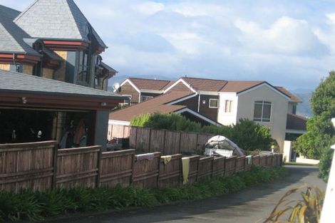 Photo of property in 17 George Gee Drive, Korokoro, Lower Hutt, 5012