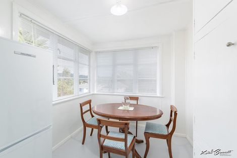 Photo of property in 13 Dorset Grove, Cannons Creek, Porirua, 5024