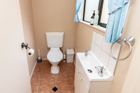 Photo of property in 51 Sunrise Boulevard, Tawa, Wellington, 5028