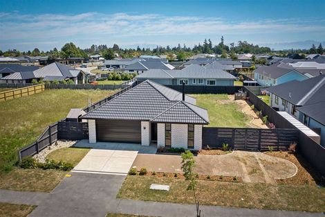 Photo of property in 16 Suffolk Drive, Kirwee, 7571