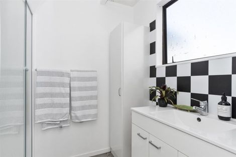 Photo of property in 11a Hilltop Road, Parkvale, Tauranga, 3112