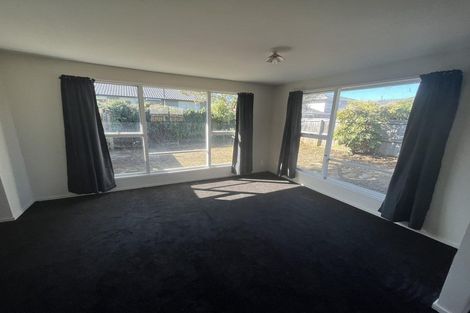 Photo of property in 2/9 Farnborough Street, Aranui, Christchurch, 8061