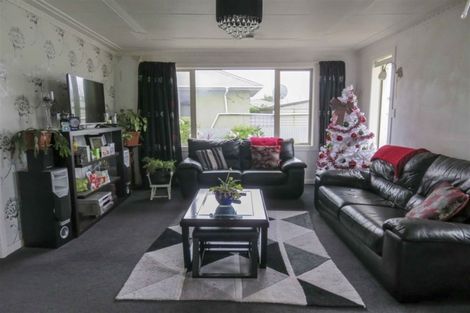 Photo of property in 51 Philip Street, Gladstone, Invercargill, 9810