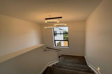 Photo of property in 40e Evelyn Place, Hillcrest, Auckland, 0627
