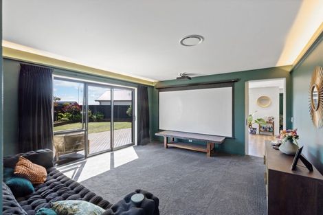 Photo of property in 1 De Surville Way, Pegasus, 7612