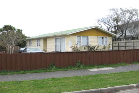 Photo of property in 12 Dewsbury Grove, Wainuiomata, Lower Hutt, 5014