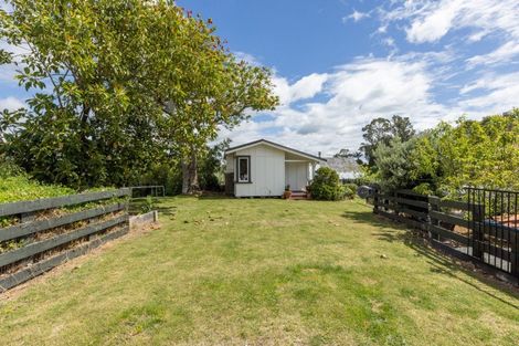 Photo of property in 60 Milton Road, Bluff Hill, Napier, 4110
