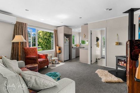 Photo of property in 5a Whaka Street, Maungaturoto, 0520