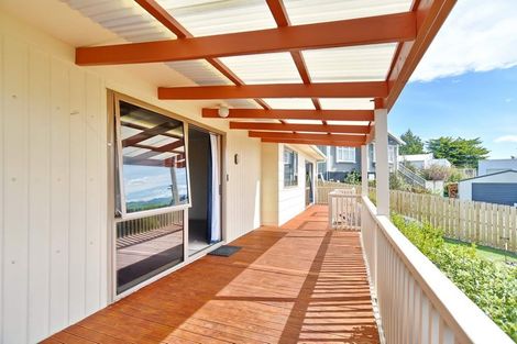 Photo of property in 9 Oxford Street, Waikari, 7420