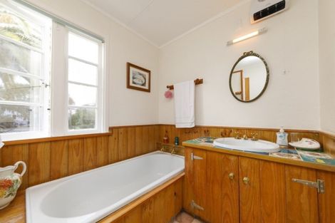 Photo of property in 15 Daniell Street, Bulls, 4818