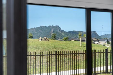 Photo of property in 10 Korimako Lane, One Tree Point, 0118