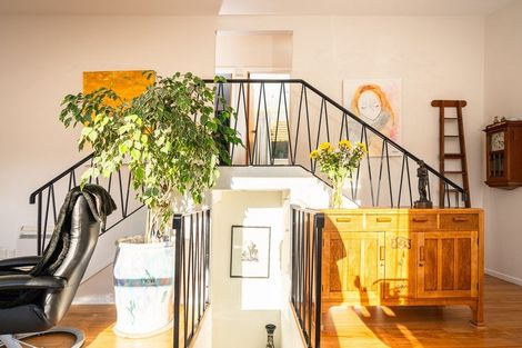Photo of property in 10 Edgeware Road, Wilton, Wellington, 6012