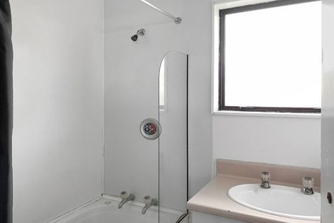 Photo of property in 54 Benmore Avenue, Cloverlea, Palmerston North, 4412