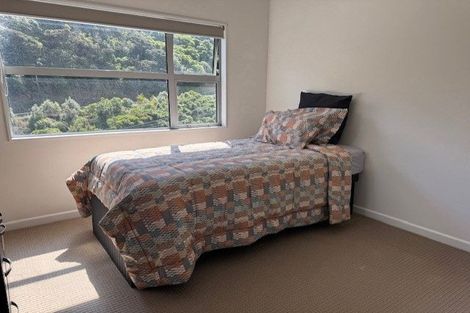 Photo of property in 1/17 Blackbridge Road, Wadestown, Wellington, 6012