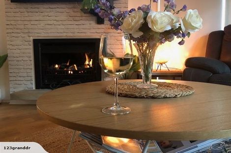 Photo of property in 44a Selwyn Road, Cockle Bay, Auckland, 2014