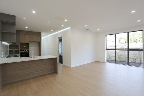 Photo of property in 13a King Richard Place, Browns Bay, Auckland, 0630