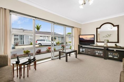 Photo of property in 2/52 Wallace Road, Papatoetoe, Auckland, 2025