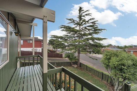 Photo of property in 7 Pakira Avenue, Glendene, Auckland, 0602