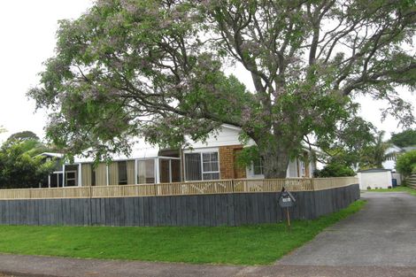 Photo of property in 15a The Circle, Manly, Whangaparaoa, 0930