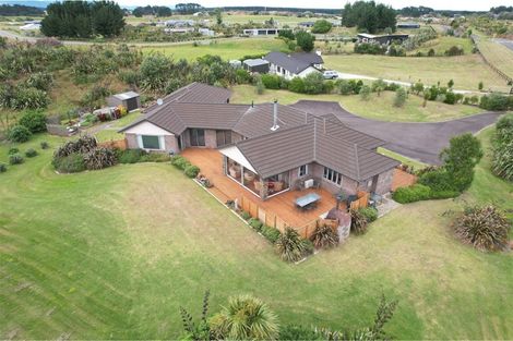 Photo of property in 68 Waitarere Rise Avenue, Waitarere, Levin, 5510
