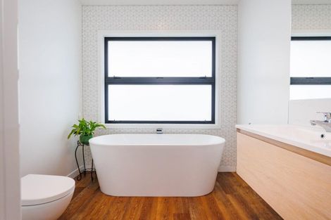 Photo of property in 3 Atlantic Drive, Fitzherbert, Palmerston North, 4410