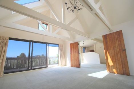 Photo of property in 3 Sarah Way, Crofton Downs, Wellington, 6035