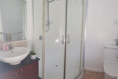 Photo of property in 2e/25 Weranui Road, Waiwera, Orewa, 0994