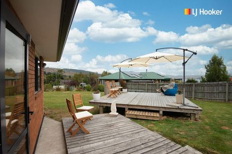 Photo of property in 30 Titri Road, Waihola, Outram, 9073