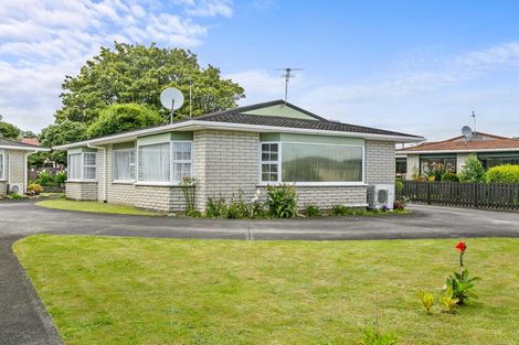 Photo of property in 1/9 Tukapa Street, Westown, New Plymouth, 4310