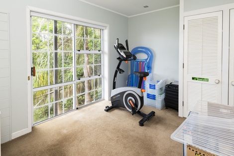 Photo of property in 20 Granger Road, Cockle Bay, Auckland, 2014