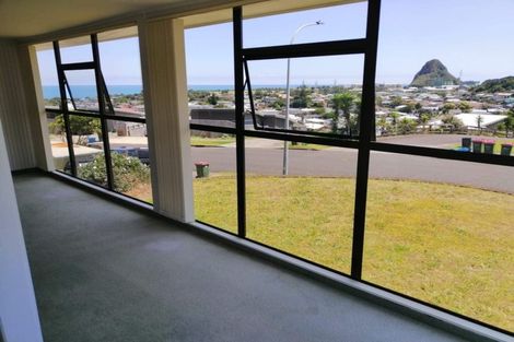 Photo of property in 32 Crownhill Street, Spotswood, New Plymouth, 4310