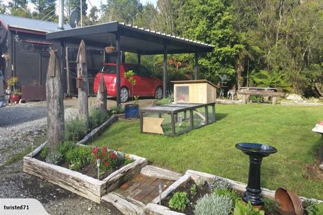 Photo of property in 170 Clifton Road, Kaiata, Greymouth, 7805