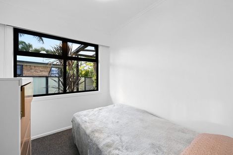 Photo of property in 42 English Street, St Andrews, Hamilton, 3200