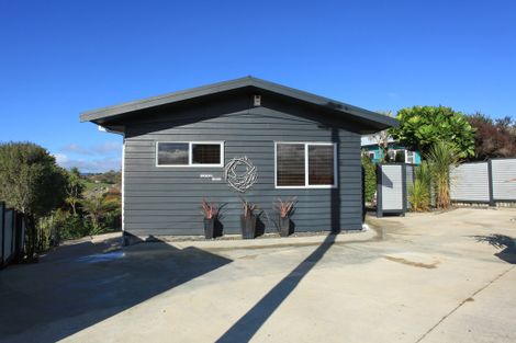 Photo of property in 15 Bay View Road, Raglan, 3225