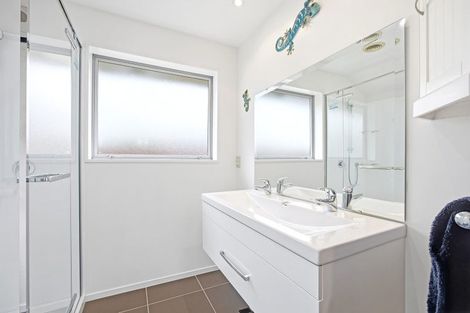 Photo of property in 15 Cridland Place, Halswell, Christchurch, 8025