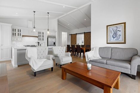 Photo of property in 5 Mollisia Lane, Papamoa Beach, Papamoa, 3118