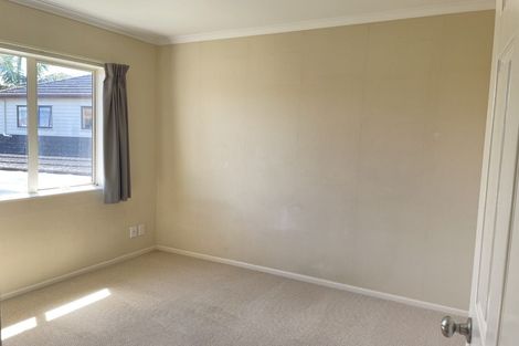 Photo of property in 6 Oswald Close, Flat Bush, Auckland, 2016