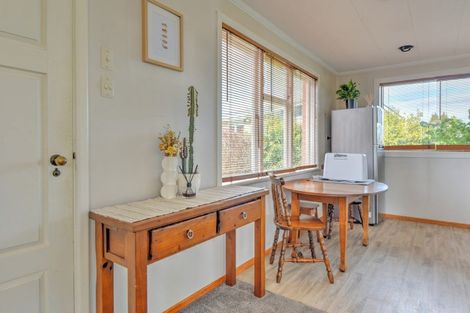 Photo of property in 4 Robertson Place, Gore, 9710