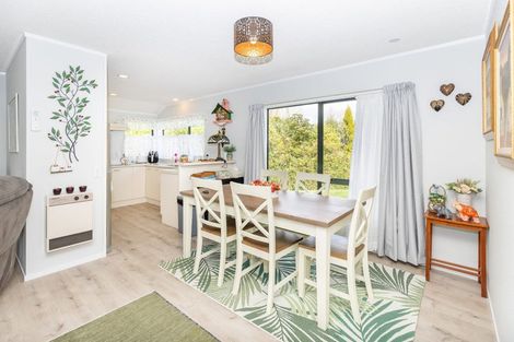 Photo of property in 115 Oakridge Grove, Flagstaff, Hamilton, 3210