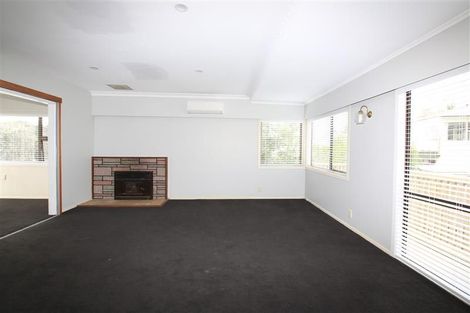 Photo of property in 1/658 Beach Road, Browns Bay, Auckland, 0630