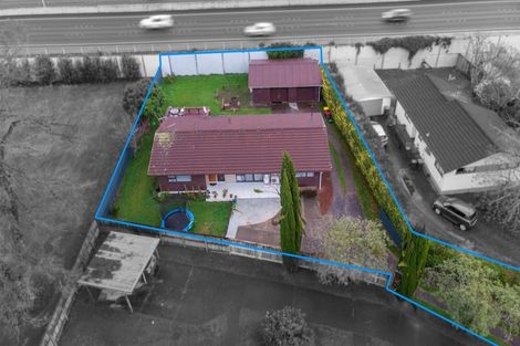 Photo of property in 12 Gloaming Place, Conifer Grove, Takanini, 2112