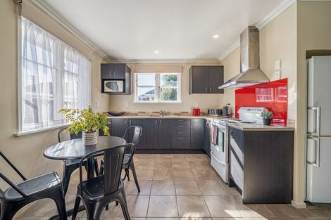 Photo of property in 82 Pine Avenue, Ebdentown, Upper Hutt, 5018