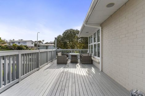 Photo of property in 1/51 Larne Avenue, Pakuranga Heights, Auckland, 2010