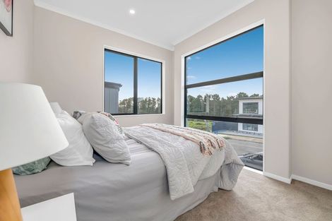 Photo of property in 23 Bremner Ridge Street, Flat Bush, Auckland, 2019