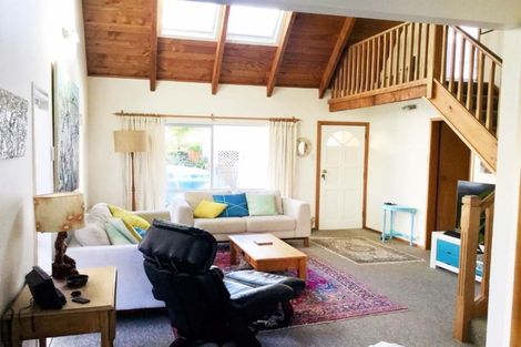 Photo of property in 27 Hastings Parade, Devonport, Auckland, 0624