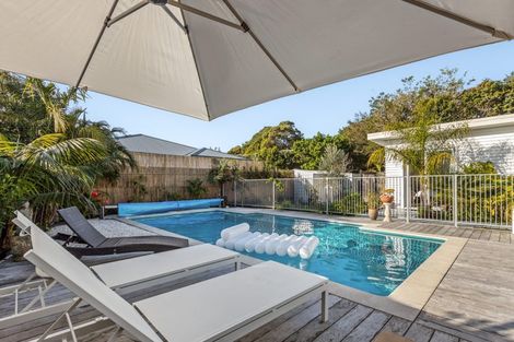 Photo of property in 2 Taimoana Close, Mangawhai Heads, Mangawhai, 0505